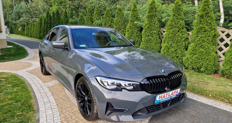 BMW Seria 3 cena 124900 przebieg: 121000, rok produkcji 2019 z Zawidów małe 277